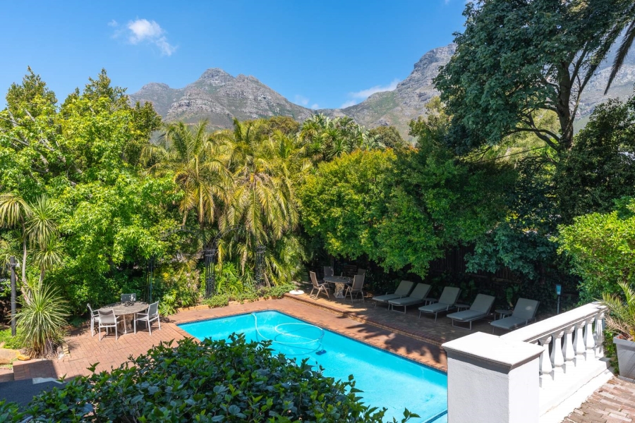 14 Bedroom Property for Sale in Oranjezicht Western Cape